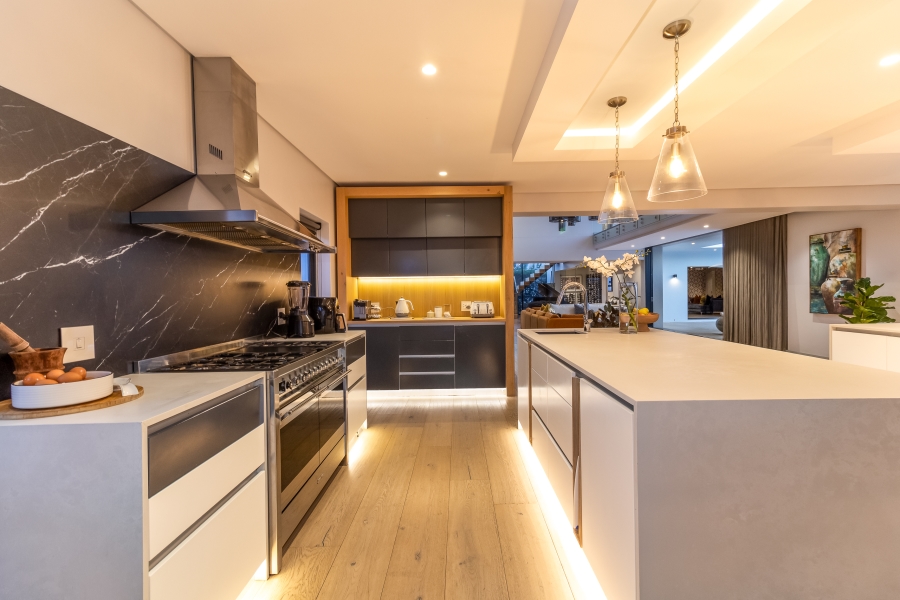 5 Bedroom Property for Sale in Pearl Valley at Val de Vie Western Cape